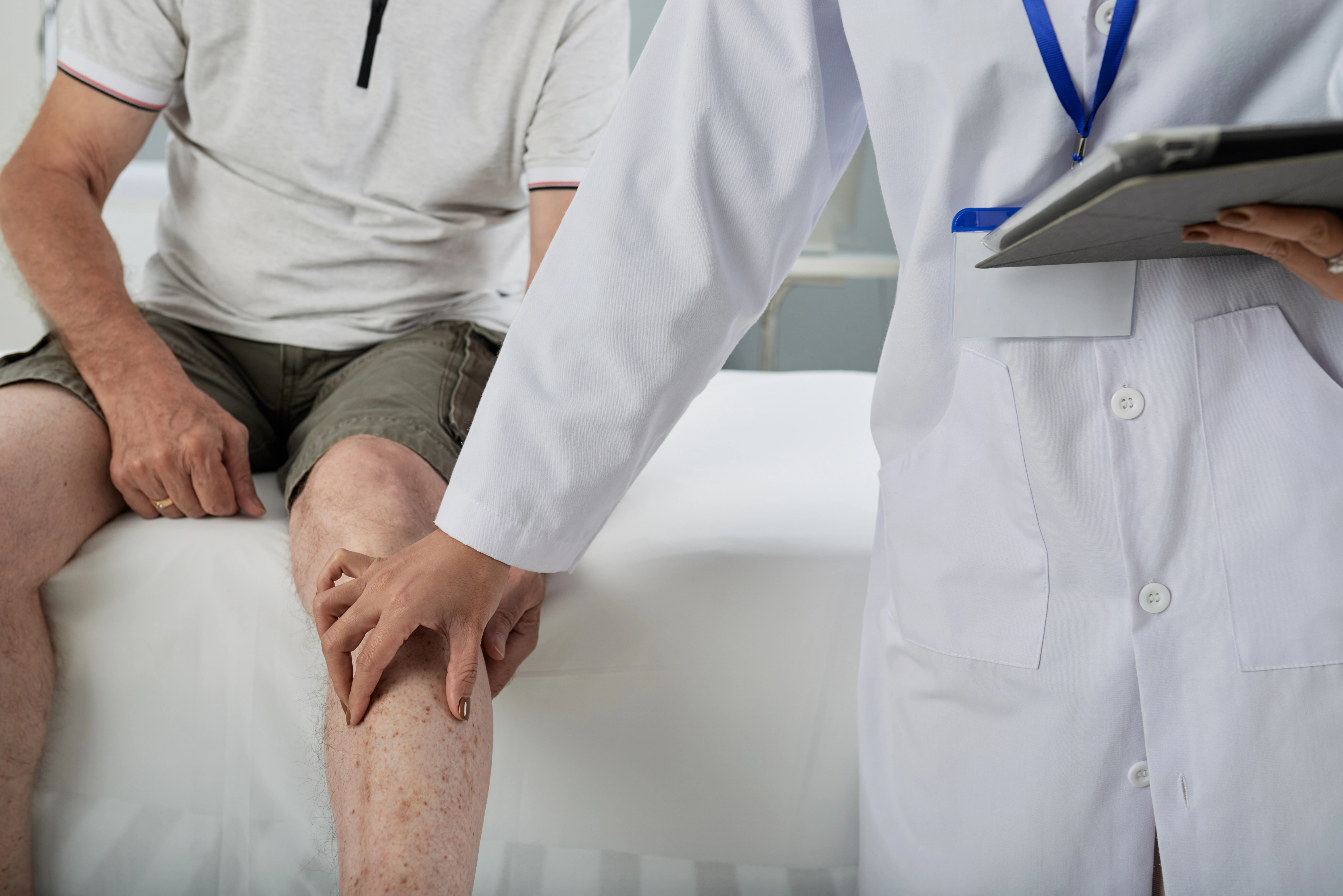 Tulang Rapuh? Ini Penyebab Osteoporosis dan Cara Ampuh Mencegahnya!