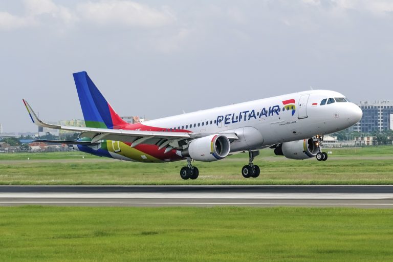 Layanan call center 24jam Pelita Air 